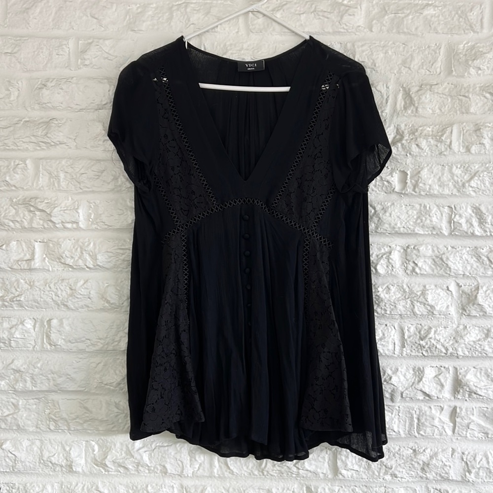 Vici Collection Black Top With Button Detail - image 1